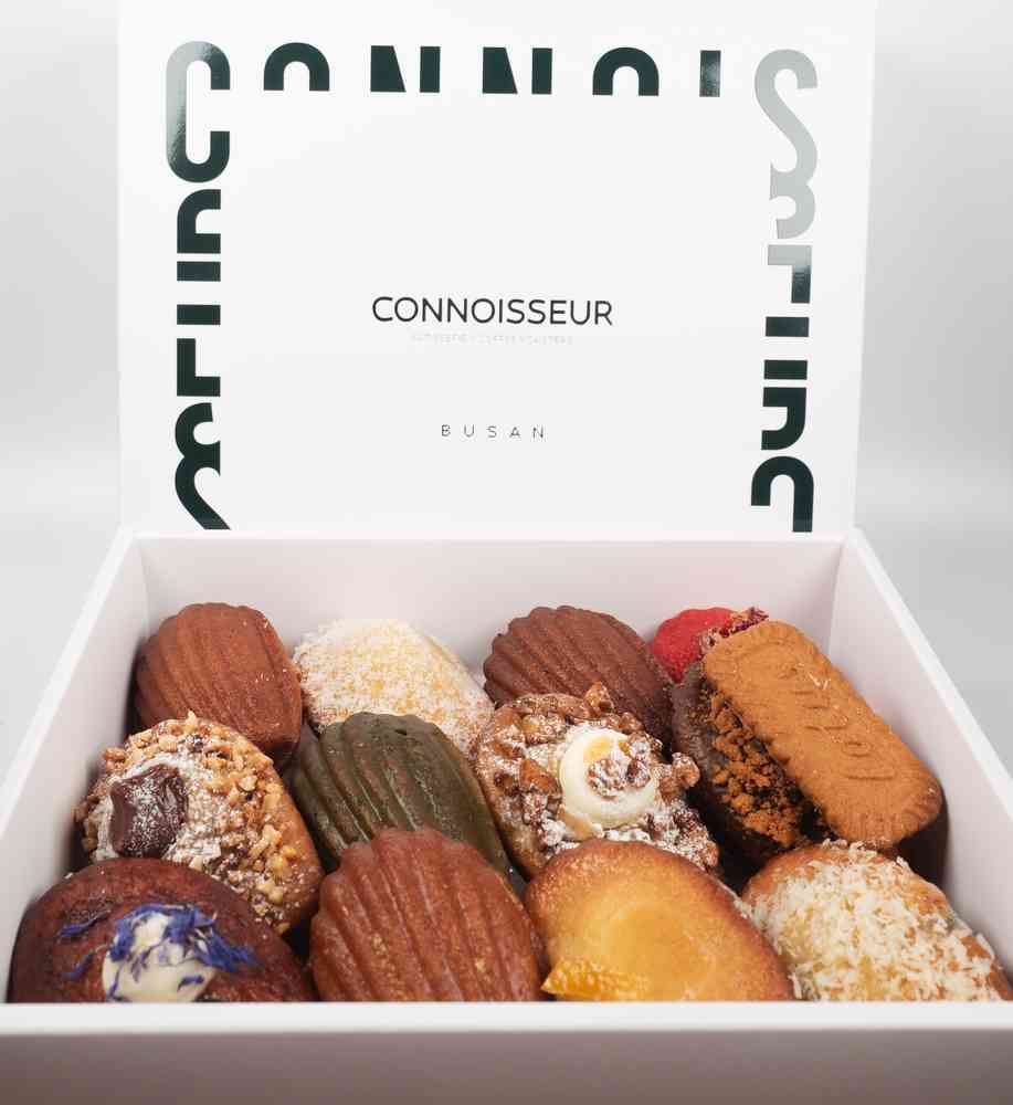 CONNOISSEUR