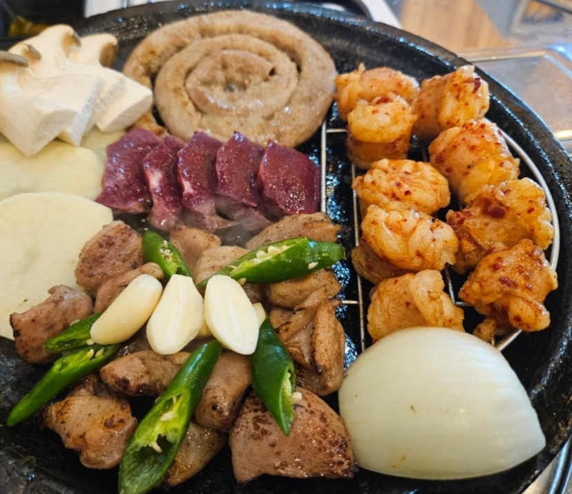 윤가황소곱창 봉명동점 전경